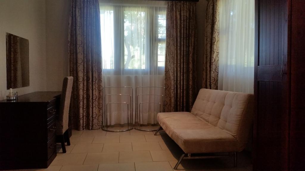 בלה-בלה Summerset Place Country House מראה חיצוני תמונה